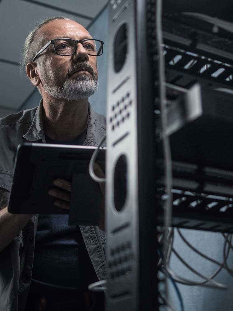 Senior Network worker