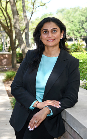Dr. Niti Vyas, San Jacinto College Medical Laboratory Technology Program alumna